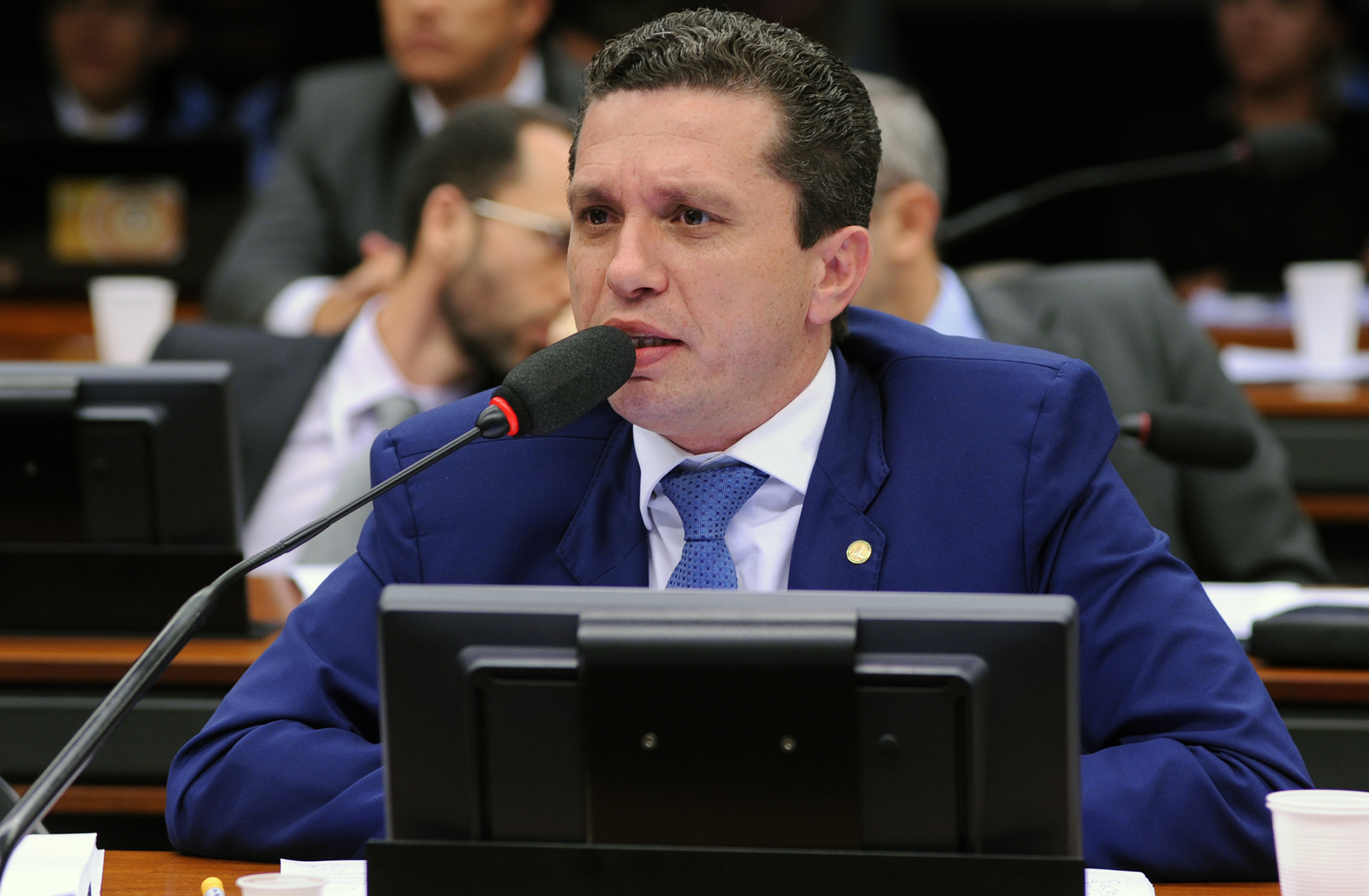 Vacinação: Fausto Pinato pede ao Ministério da Saúde prioridade aos caminhoneiros