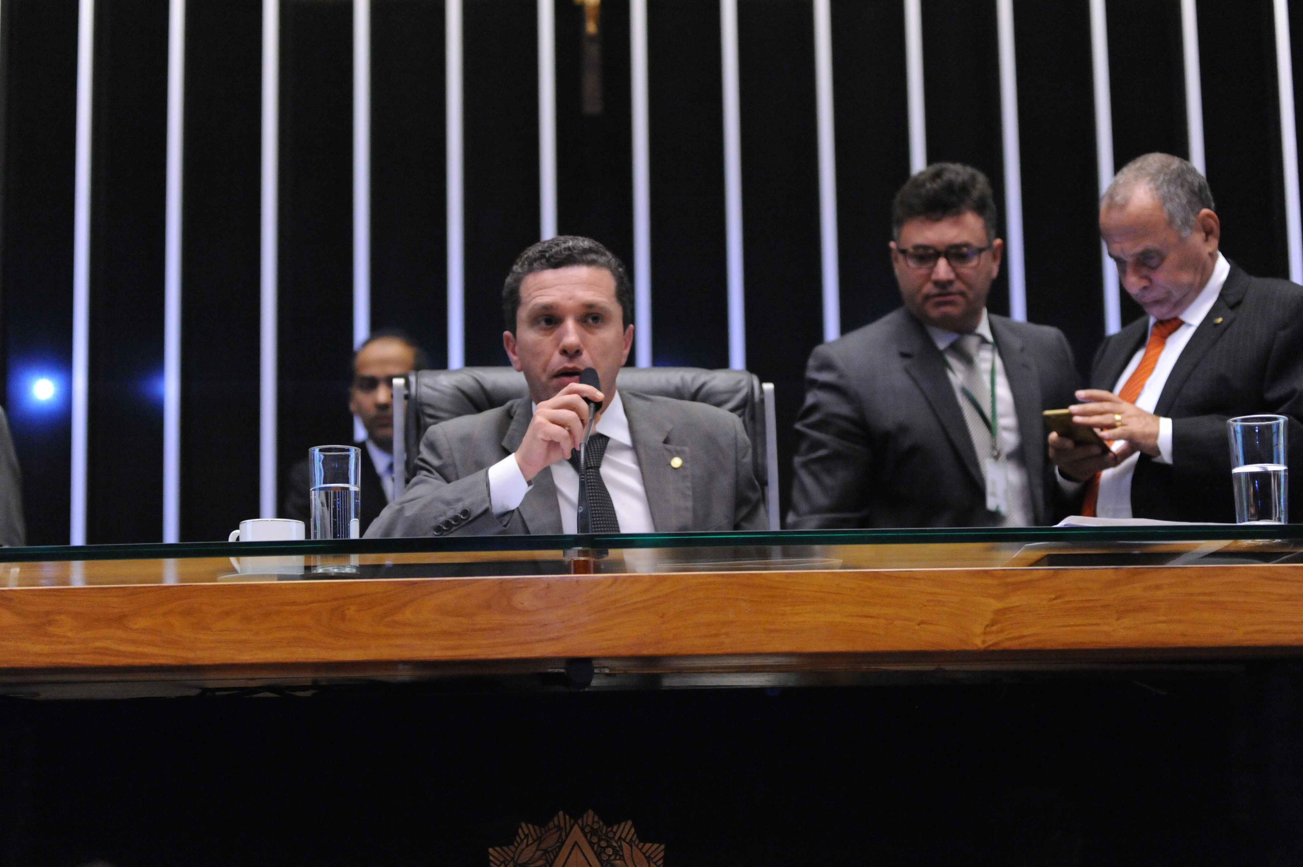 Com relatório de Pinato, Câmara aprova MP que fortalece desenvolvimento das cidades