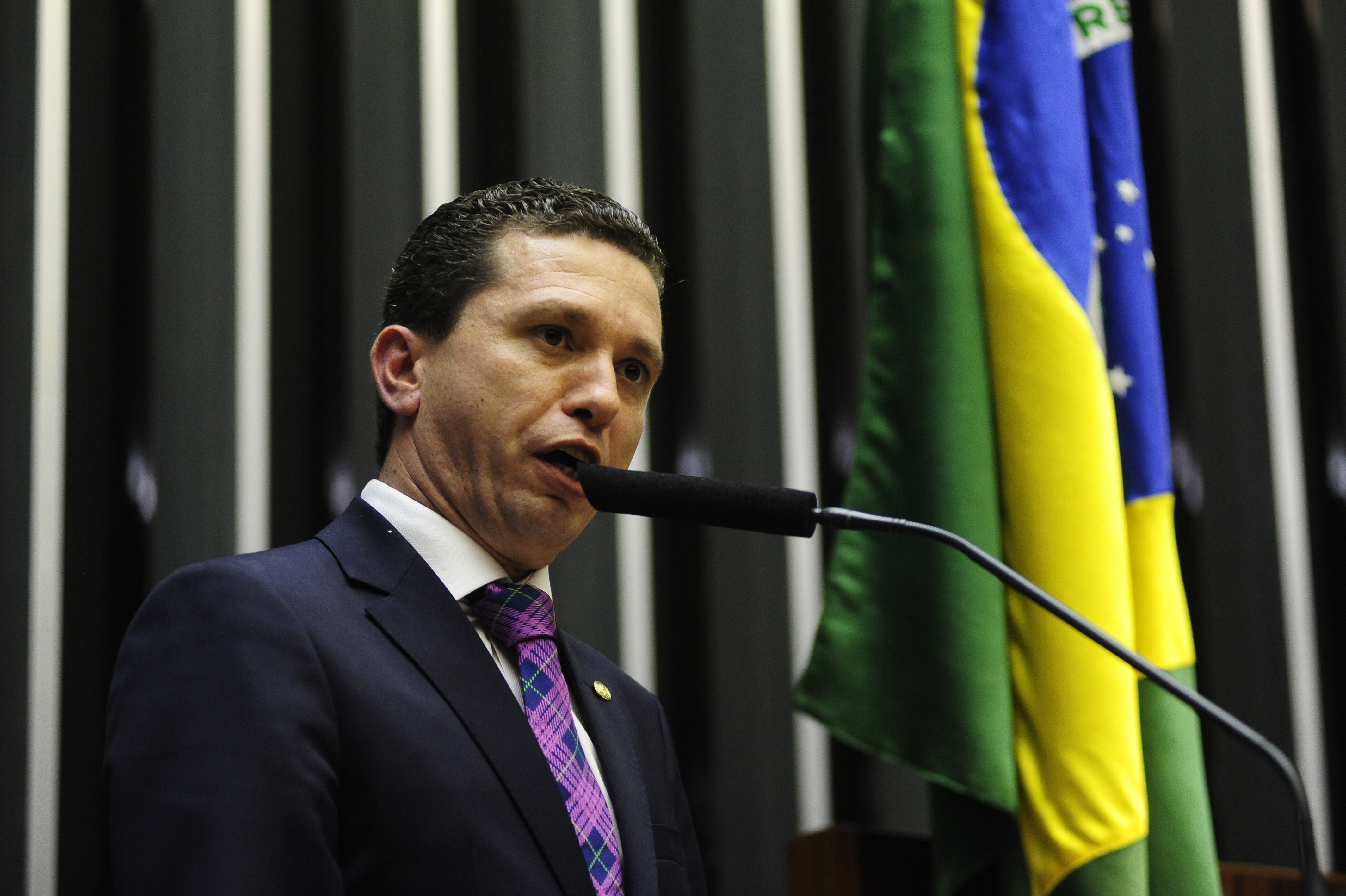 Projeto de Fausto Pinato contra ações de despejo de imóveis vai ao Senado