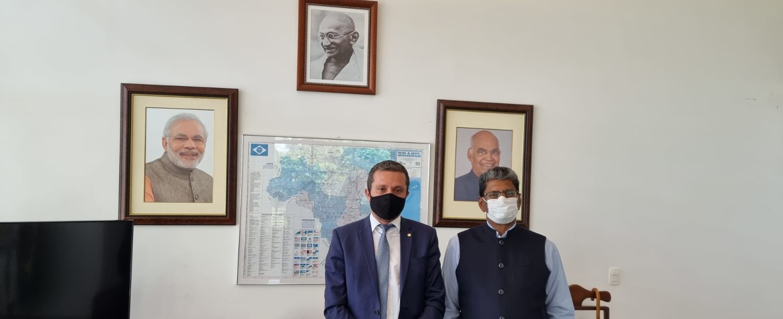 Fausto Pinato se reúne com embaixadores da Índia e Rússia